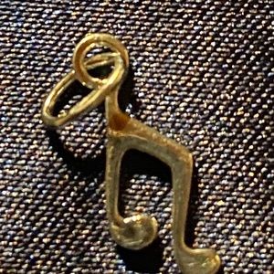 Musical note charm